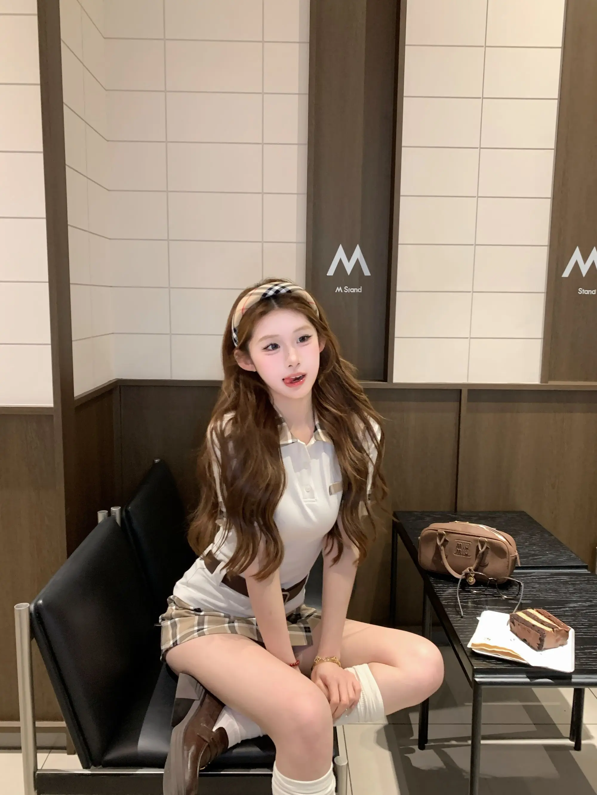 

Mochi Plaid Splicing Slimming Top Bot Set Spring New Sle for UK And France Exchange Students College Sle Outfit