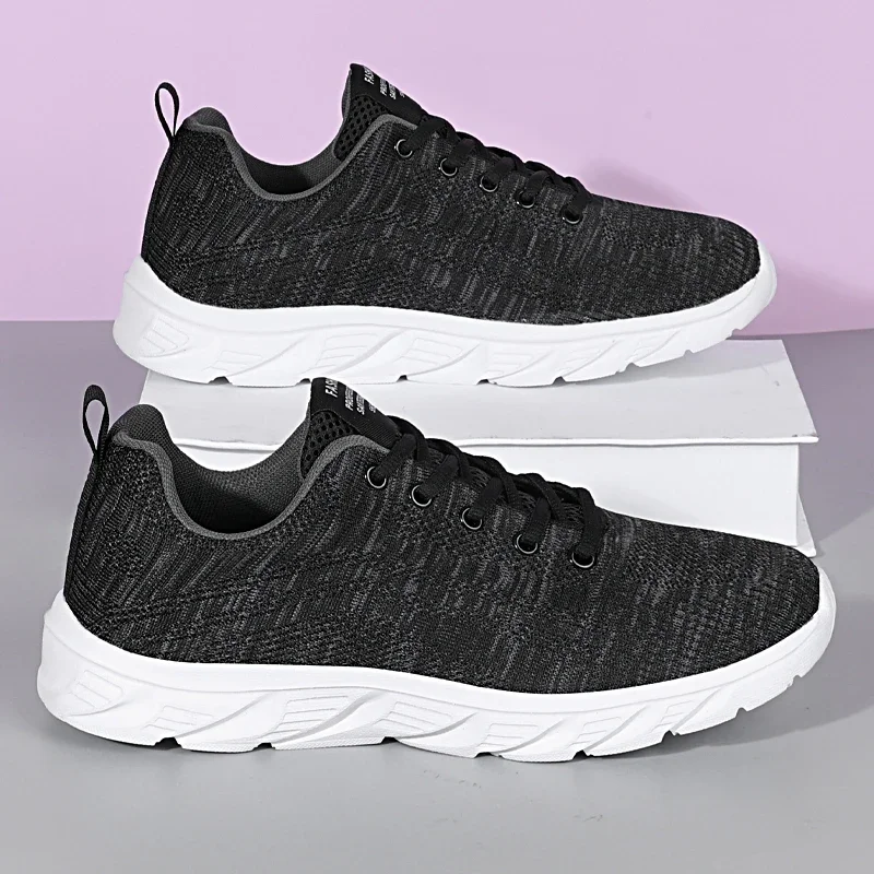 2024 summer hot men's black flying knitting breathable non-slip classic casual sports shoes manufacturers direct sales