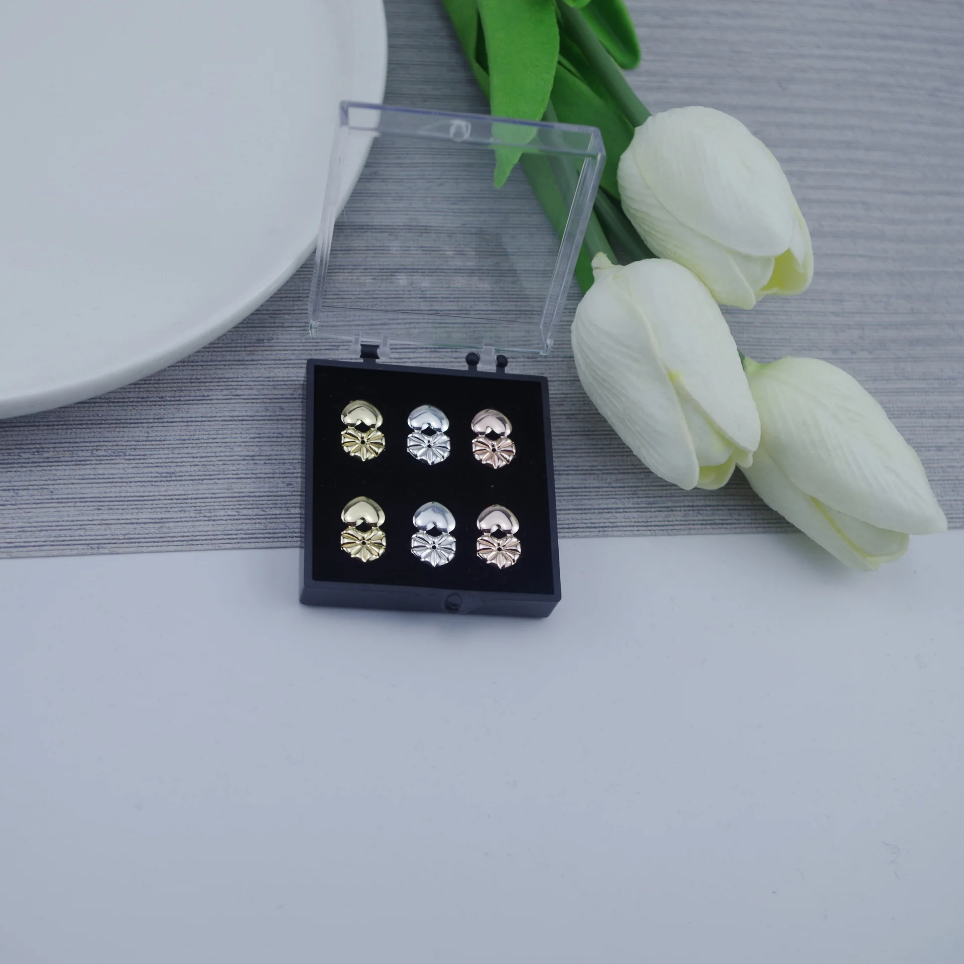 Подъемник для спины в виде сердца