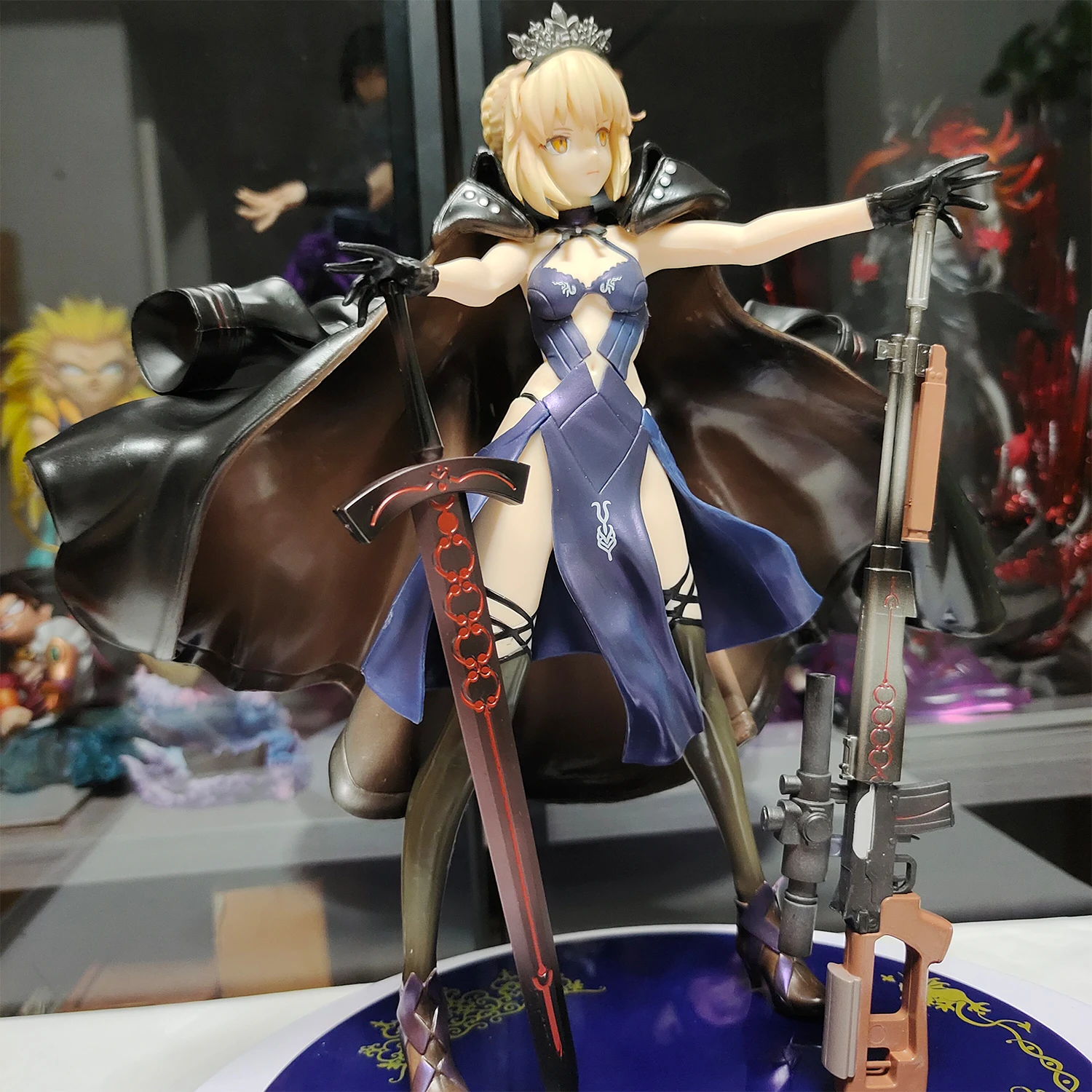 

Fate Stay Night Black Saber Altaria Pendragon Matou Sakura Anime Model Statue Collectible Figure Black Saber Toys Action Gifts