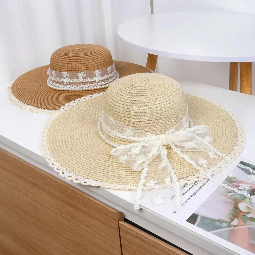 

Elegant Wide Brim Straw Hat Pearl Chain Breathable Lace Tied Sun Hat Korean Style Large Brim Weave Bucket Hat Party