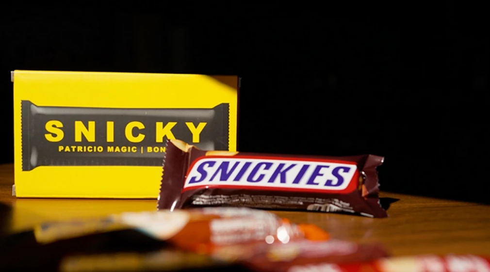 

SNICKY by Patricio, Bond Lee, and MS Magic - Magic tricks (Instant Download)