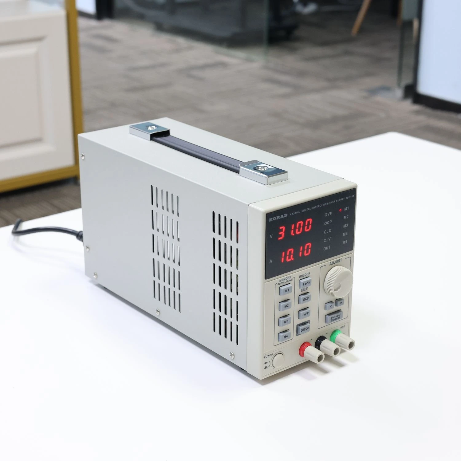

KA3010D DC Power Supply 30V 10A 0.01V 0.001A Digital Regulated Programmable Precision Variable Regulated Power Supply
