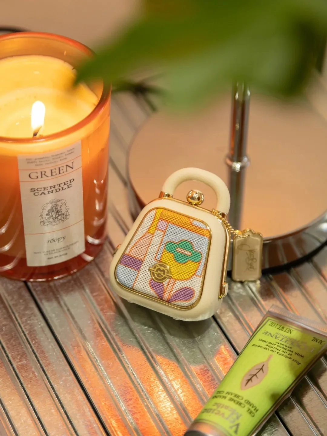 MUZEN CoCo حقيبة يد للموسيقى سماعة لاسلكية صغيرة تعمل بالبلوتوث المتكلم MW-P9 في الهواء الطلق المحمولة الفن حقيبة المتكلم مسجل لفتاة