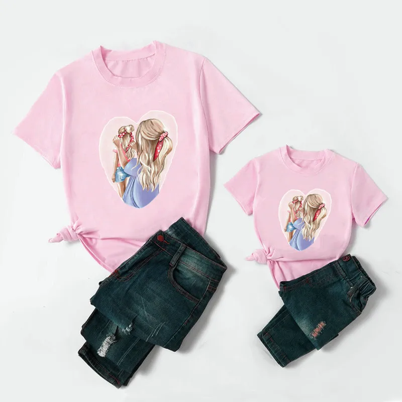 2021 Fashion Family Look Tshirt Matching Family Outfits Queen Mother & Princess Daughter Print Pink T-shirt Woman Girls Clothes