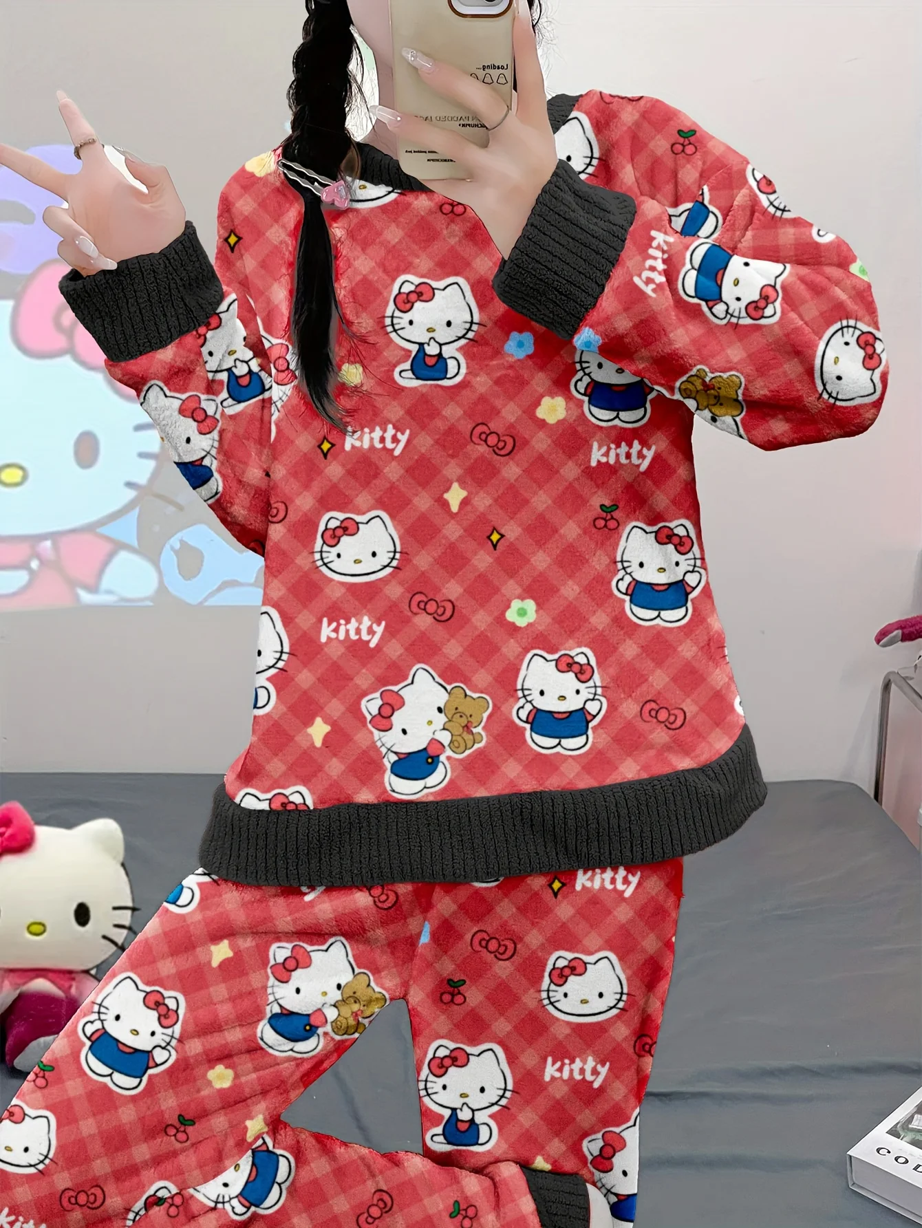 Women's HelloKitty velvet pajama set, featuring a long-sleeve top and matching pants, comfortable winter sleepwear