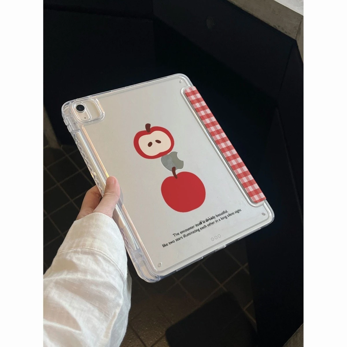 Ins Red Plaid Apple Cute Tablet Case For iPad Pro 11 12.9 13 A16 M2 M4 M3 M5 Shell 10.2 5/6/7/8/9/10/11th Mini Air 3 4 5 6 Cover