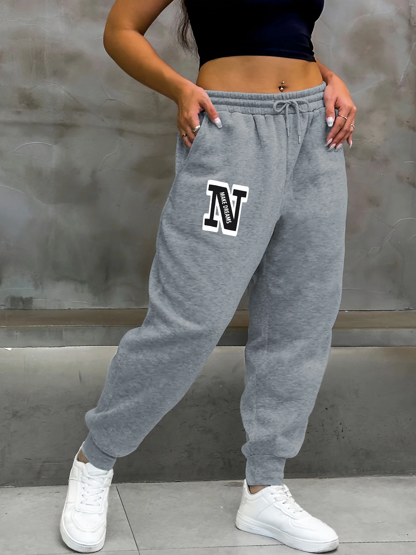Make Dreams Letter N Bedruckte Damen-Jogginghose, modische Herbst-Jogginghose, warme Taschenhose, Straße, weiche Damen-Sporthose