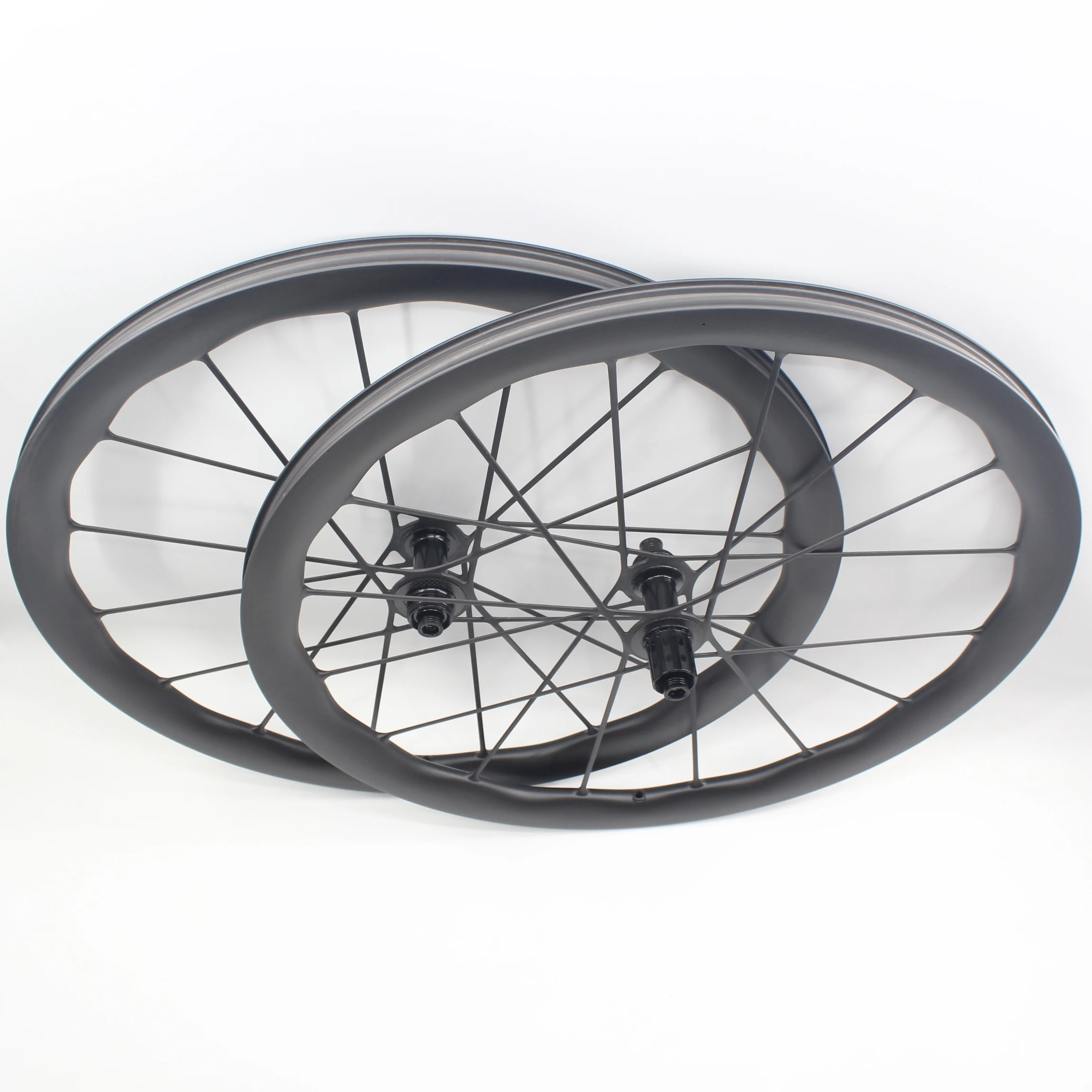New Lightweight 700C Road Bike UD Full Carbon Fibre Spokes and Rim Integrated Bicycle Wheelset Thru Axle Center Lock Disc Brake