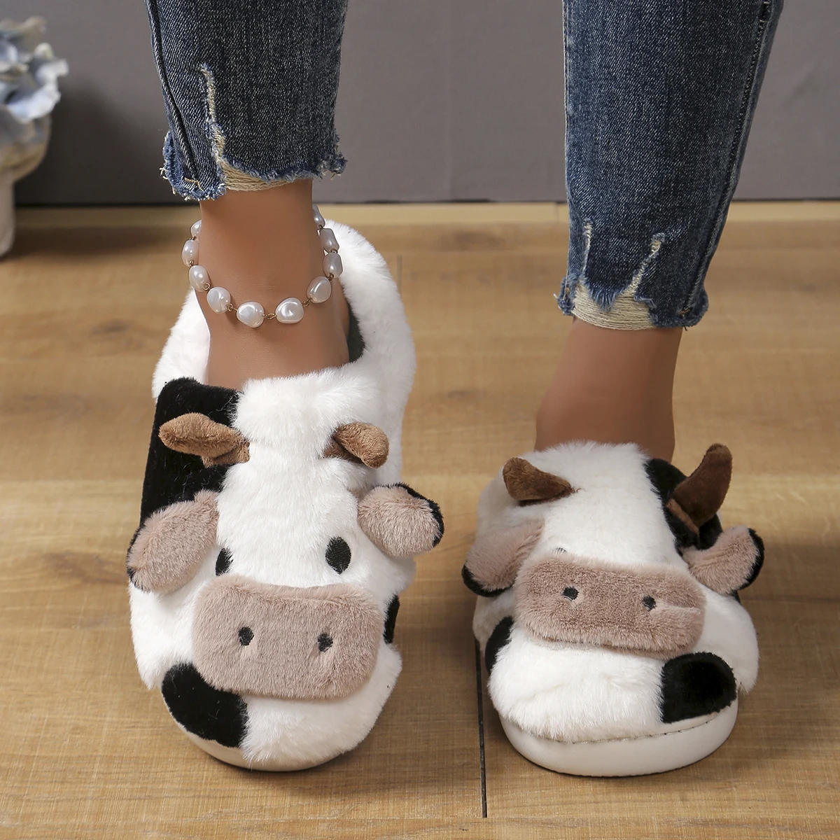 

Women Slippers Winter Unisex Cartoon Cow Warm Slippers Couple Indoor Non-slip House Shoes Men and Women Home Cotton Slides Women