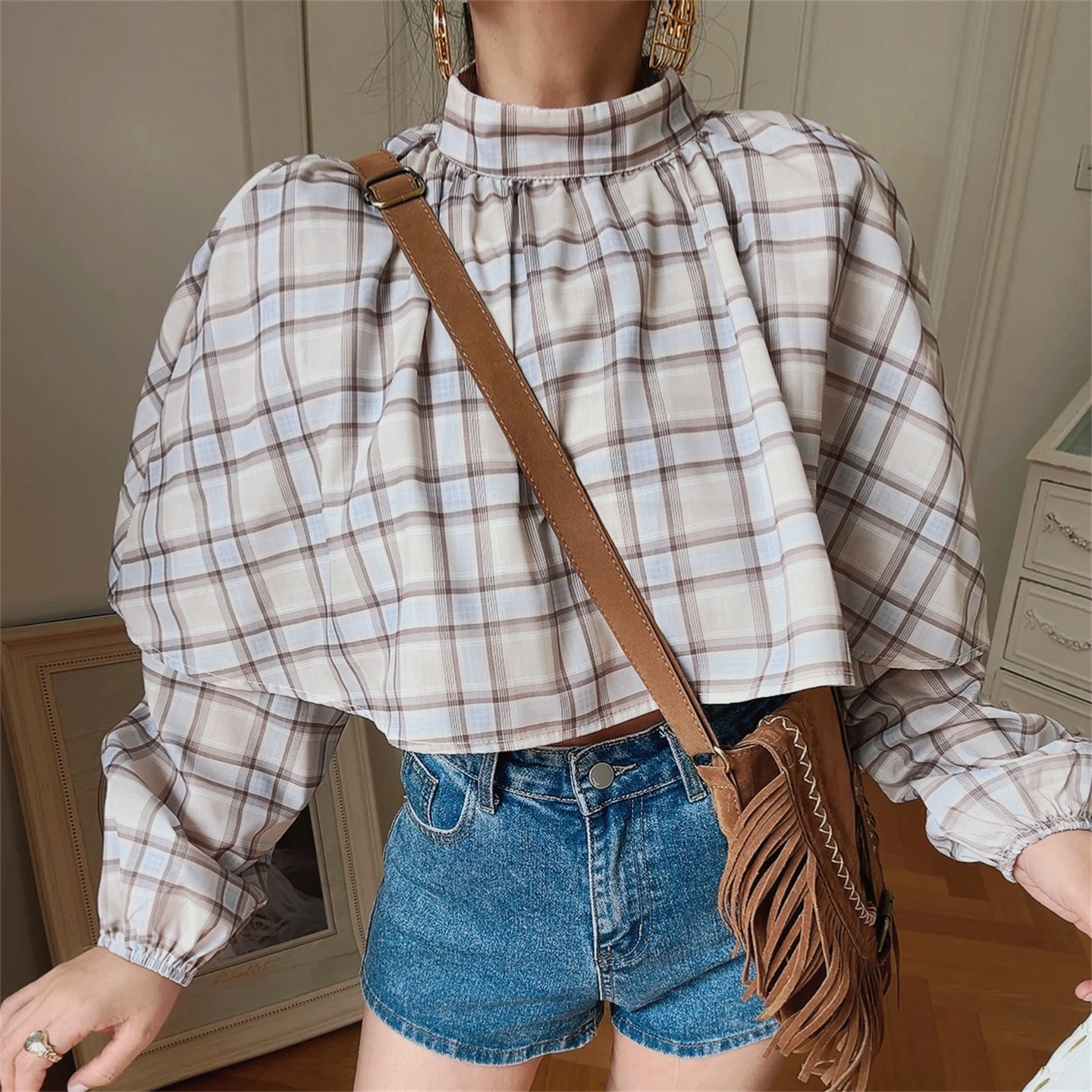 

Retro Plaid High Collar Shirt Show Waist Slimming Fashionable Women's Polyester Fibre Bubble Sleeve Short Length Shirt