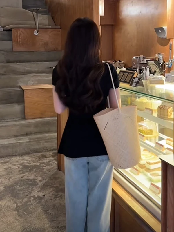 เสื้อผู้หญิงฤดูร้อนแบบใหม่ ดีไซน์ผ่าข้าง สไตล์เกาหลี แฟชั่นเรียบง่าย สีพื้น ทรงปกติ เหมาะสำหรับใส่ไปทำงาน