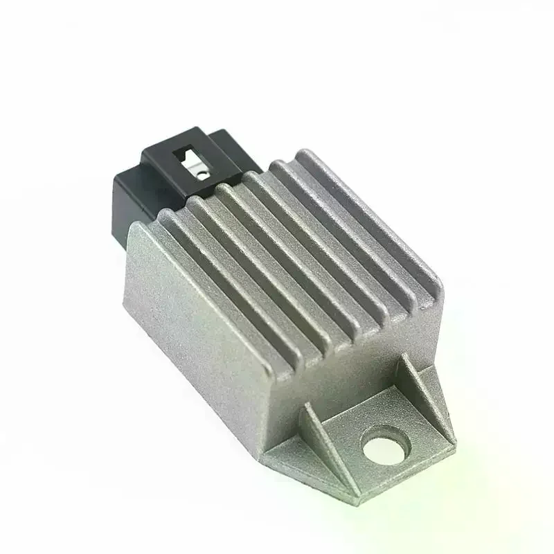 1Pcs Moped ATV Dirtbike Motocross Accessories For GY6 50 80 125 150CC 4 Pin Motorcycle Voltage Regulator Full Wave Rectifier