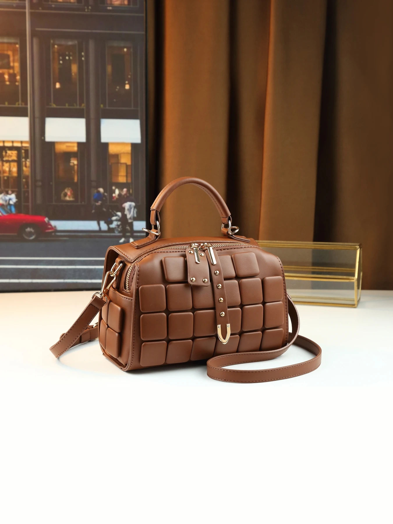 

European and American Personalized Women's Bags, Handbags, New Versatile Square Fashion Design Messenger Bags Small Pillow Bags