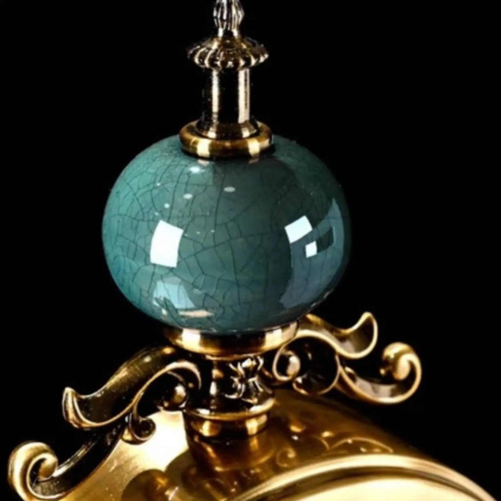

Metal Noiseless Table Timepiece European Design Desk Timepiece