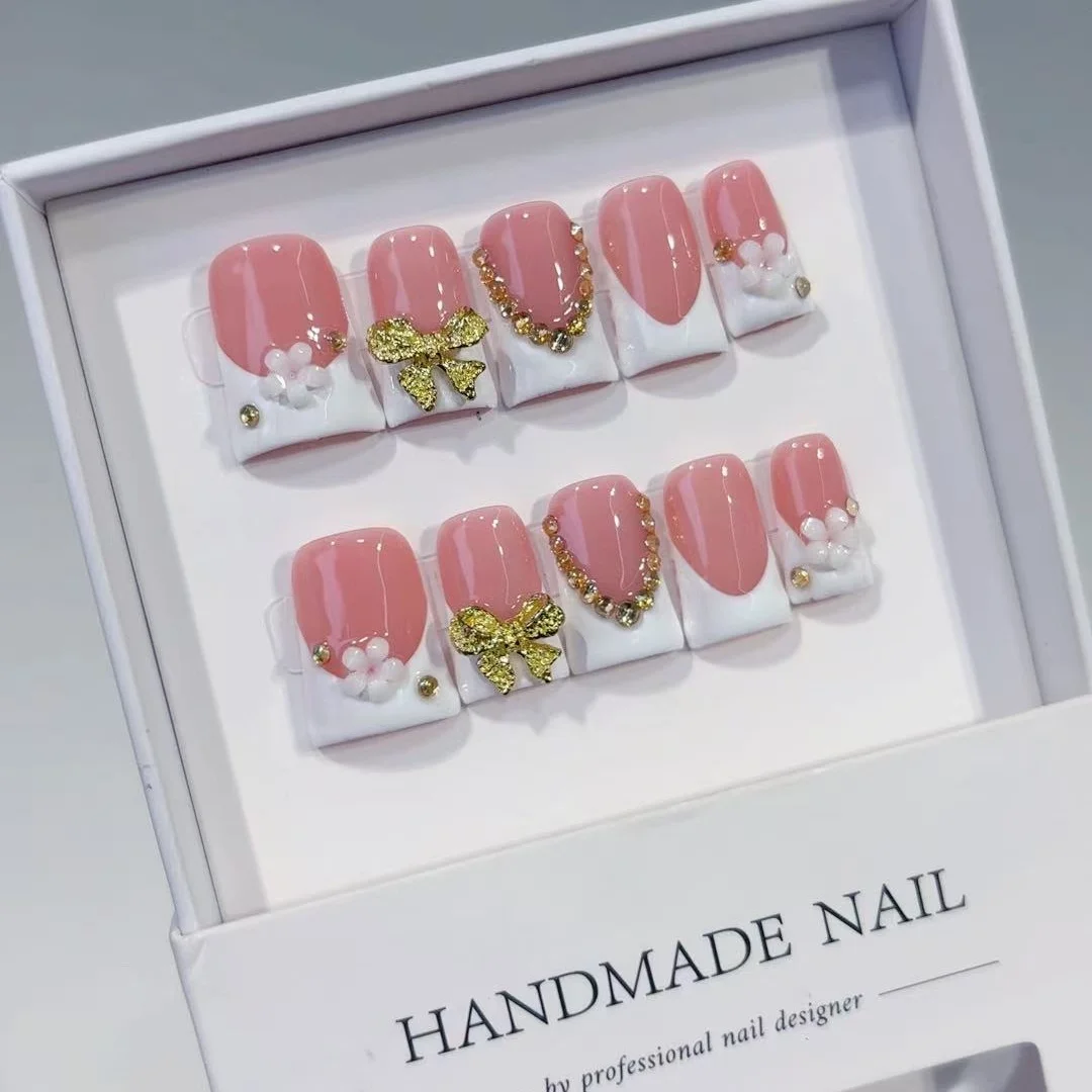 10pcs high-end Elegant and ladylike style, hand-painted three-dimensional bow, flowers, sparkling dot diamond handmade fake nail