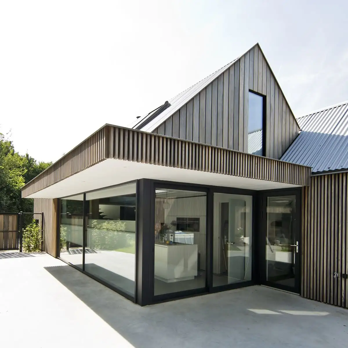 

Hurricane Proof Tempered Glass Sliding Doors Waterproof Custom Size Exterior Insulated Double Glazed Aluminum Sliding Door