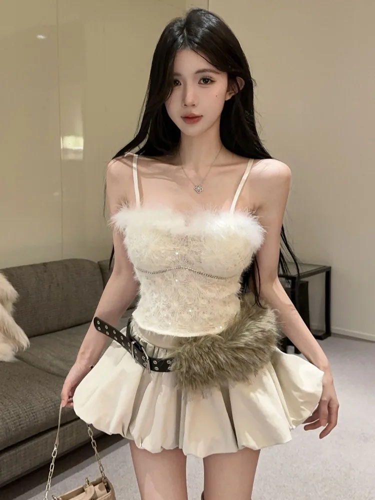 

Korean Style Luxury Faux Fur Diamond Embellished Lace Crop Top And Short Skirt Women's Autumn Winter New Arrival Two-Piece Set