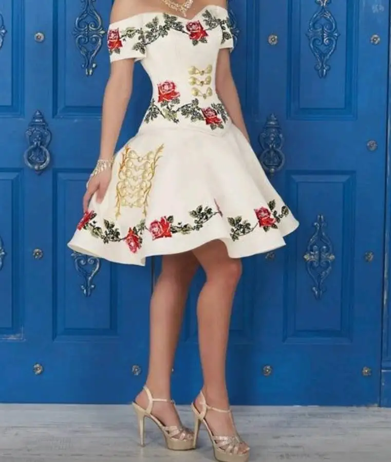 Little White Dress Korte Prom Homecoming Jurken 2023 Off Shoulder Kant Applique Bloemen Avond Afstuderen Toga