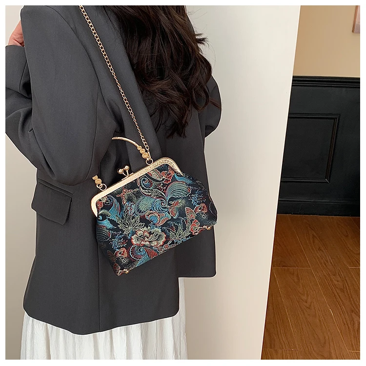 Silk Embroidery Crossbody Bag Patchwork National Style 2025 Hot Sale Bags for Women Hasp Simple Fashion Women's Handbags