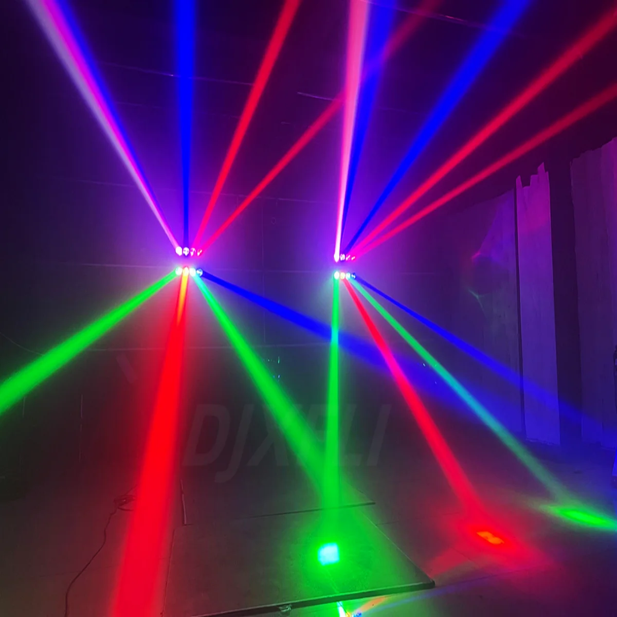 LED شعاع تتحرك رئيس ضوء العنكبوت تظهر 8x15 واط RGBW 4in1 المهنية DJ/بار LED أضواء للمسرح DMX512