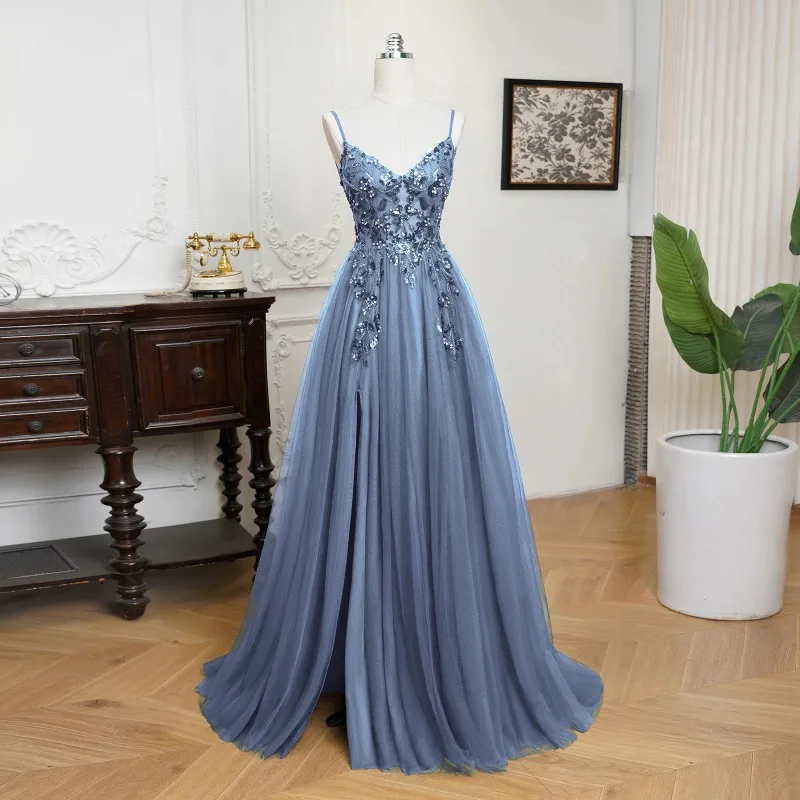 Robe de soirée brodée à bretelles pour femme, coupe ajustée, longue et élégante, style célébrité, en maille, collection été 2026