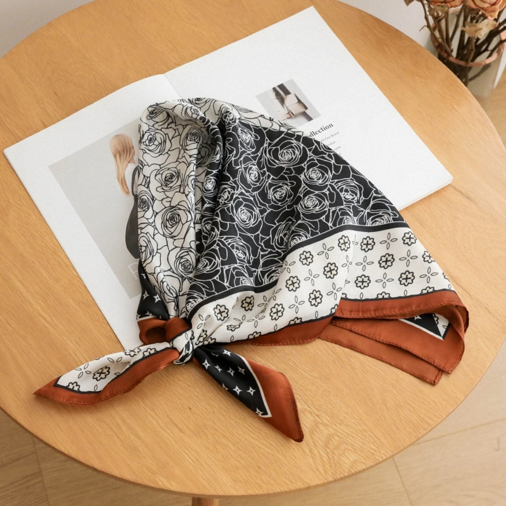 1pcs Roman Chain Silk Scarf for Women Simulated Silk Geometric Round Fashion Versatile Headwear Clothing Square Scarf 70X70 cm