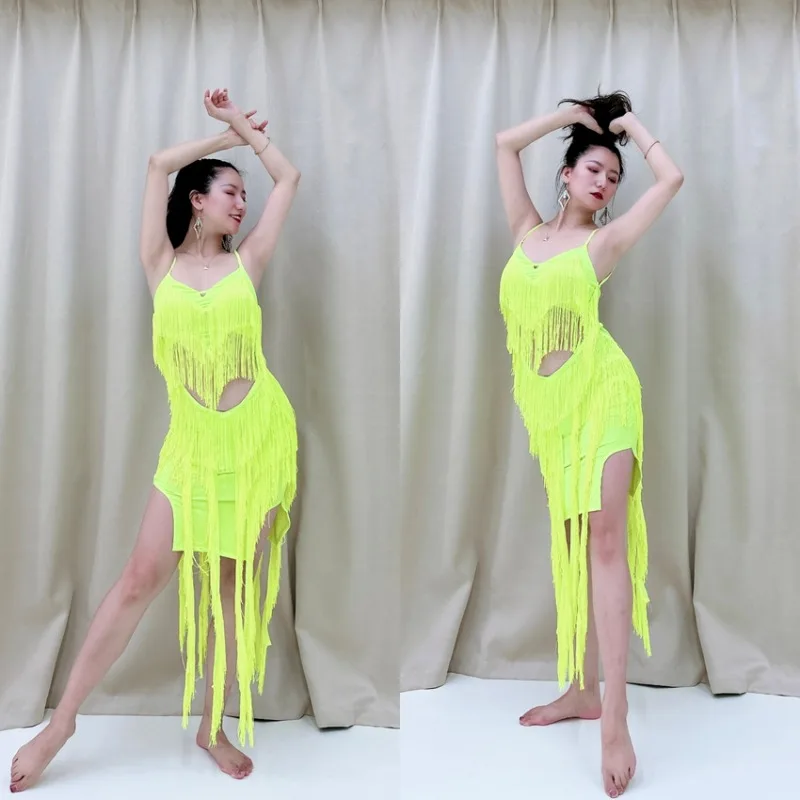 Robe de danse du ventre Swegal personnalisée, robe d'entraînement, jupe à franges latine inspirante, vêtements d'équipe dynamique, Costumes de danse orientale