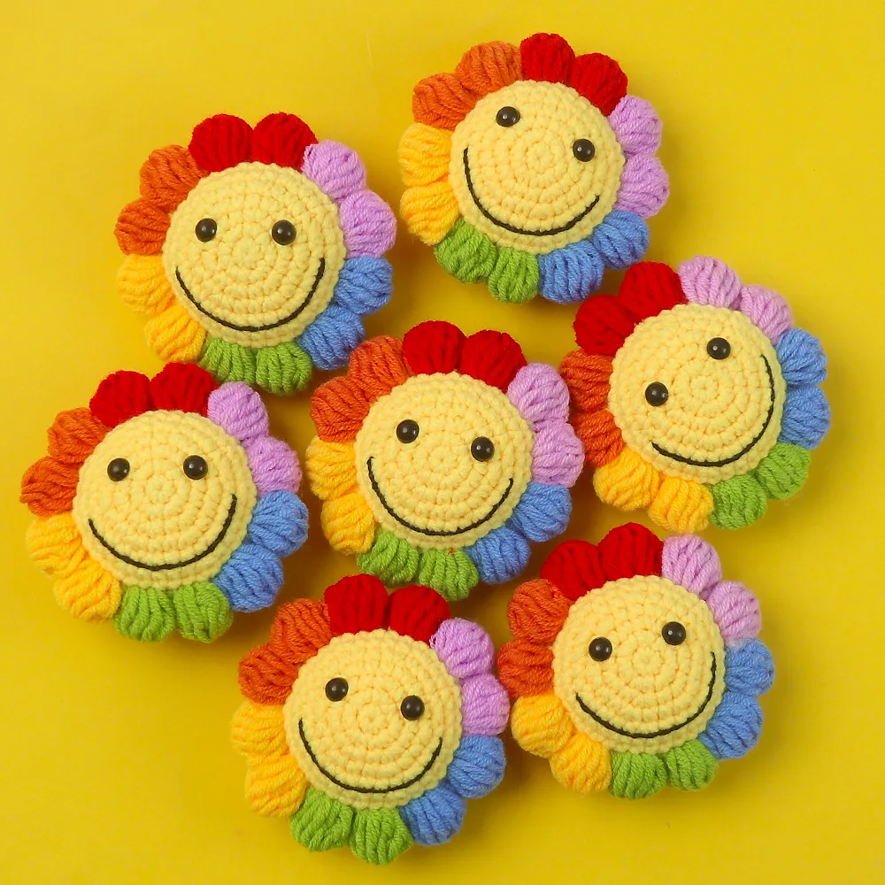 الانتهاء من اليدوية الكروشيه ابتسامة الوجه عباد الشمس ، الكروشيه اللون عباد الشمس رئيس الملحقات لديكور الهدايا ، متماسكة عباد الشمس الصغيرة