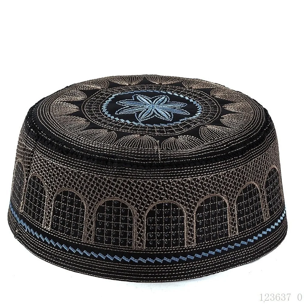 Ethnic Traditional Muslim Hat Embroidery Design Round Shape Prayer Hat Polyester Saudi Arabian Style Islamic Cap Leisure Wear