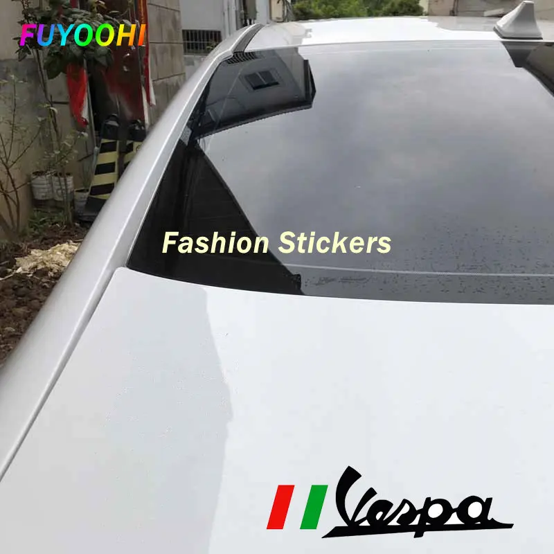 FUYOOHI-Pegatinas adhesivas para coche, accesorios de estilo de coche, vinilo, logotipo de Vespa + Bandera de Italia Moto, decoración