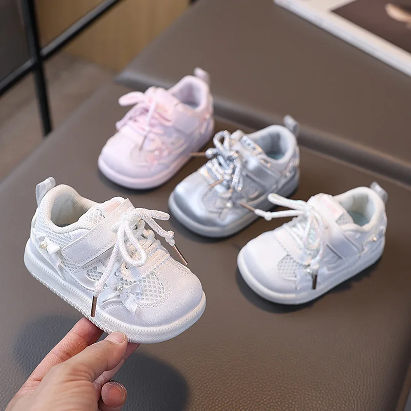 

Модные детские кроссовки для девочек 2026 года, весенняя новинка, удобные дышащие теннисные туфли, простые универсальные повседневные туфли для детей