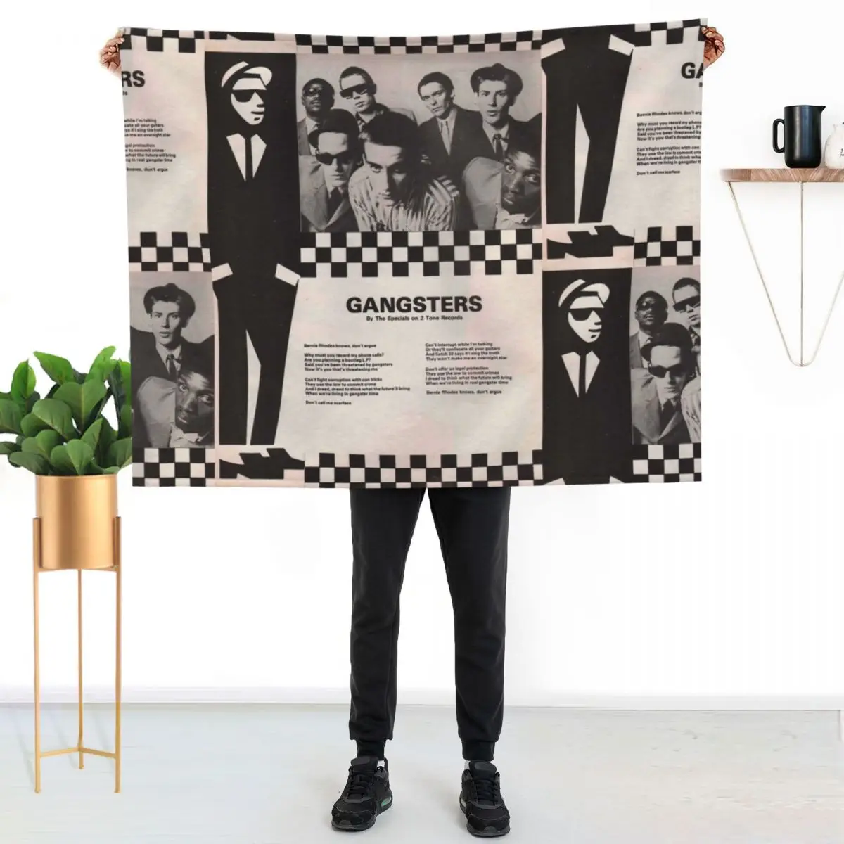 The Coventry Gangsters Classique Throw Blanket Fade Resistant Durable Throw Blanket
