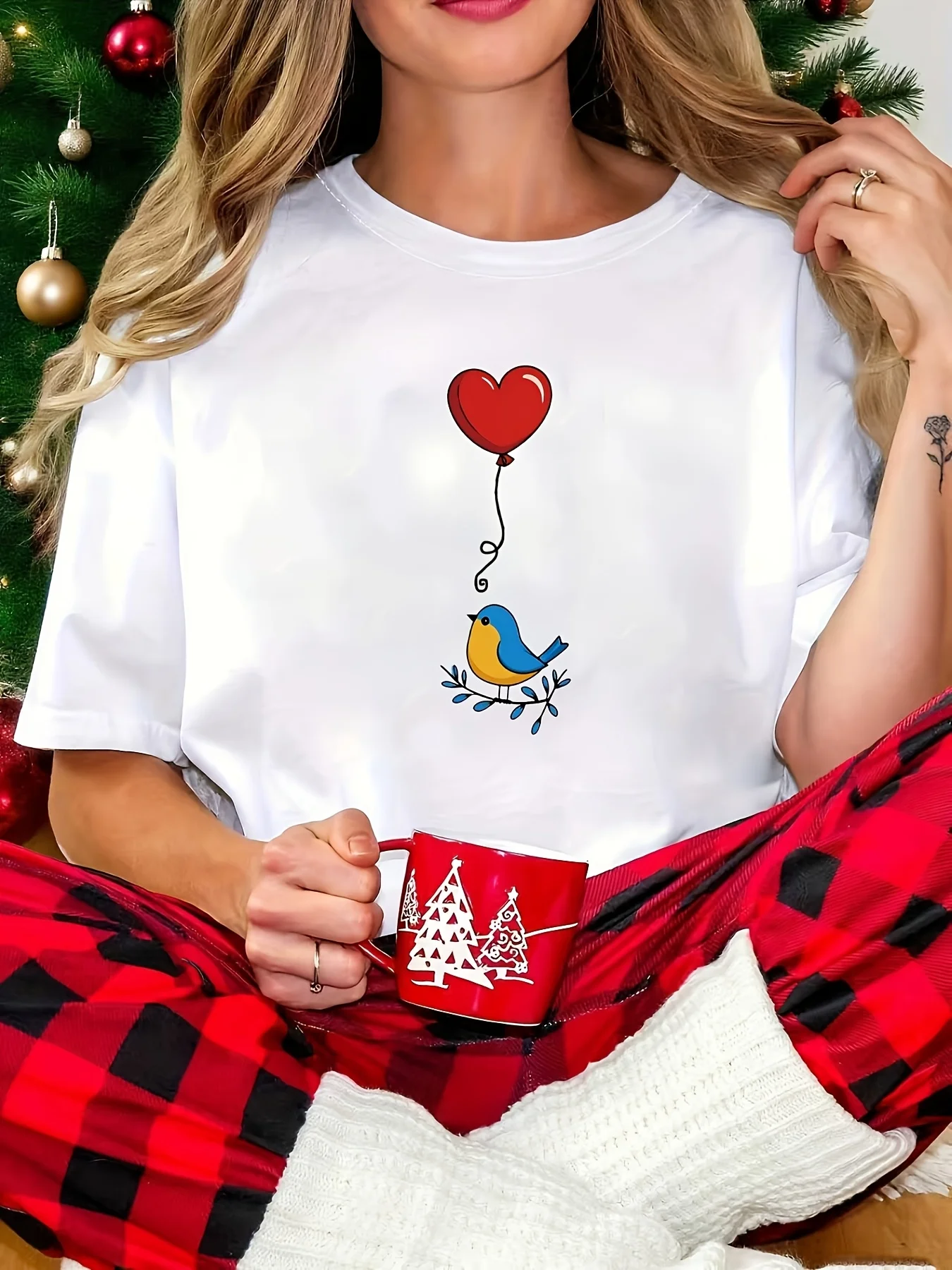 

Valentine's Day Women's Short Sleeve T-shirt Heart Balloon & Bird Graphic Print Crew Neck Casual Daily Top For Summer & Spring