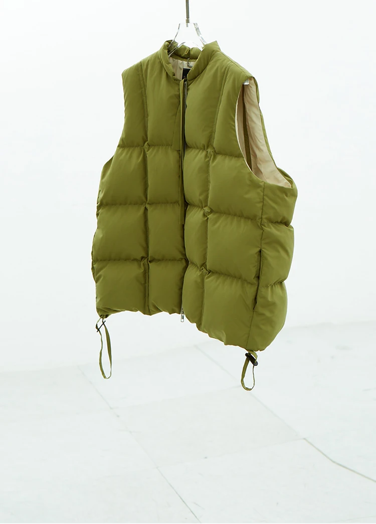 Down Vest~Checkered Stand-Up Collar Color-Blocked Duck down Vest for Petite Women, Suitable for Outerwear or Layering, 2026 Winter Women's Fashion