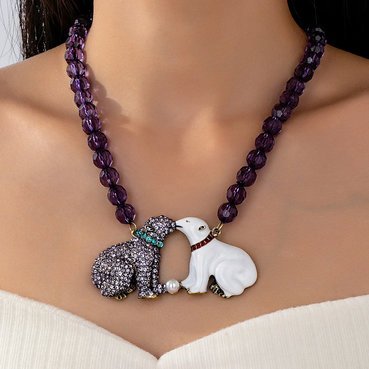 

Vintage Minimalist Purple Beaded Polar Bear Pendant Necklace - Trendy Elegant Jewelry for Women Accessories M683