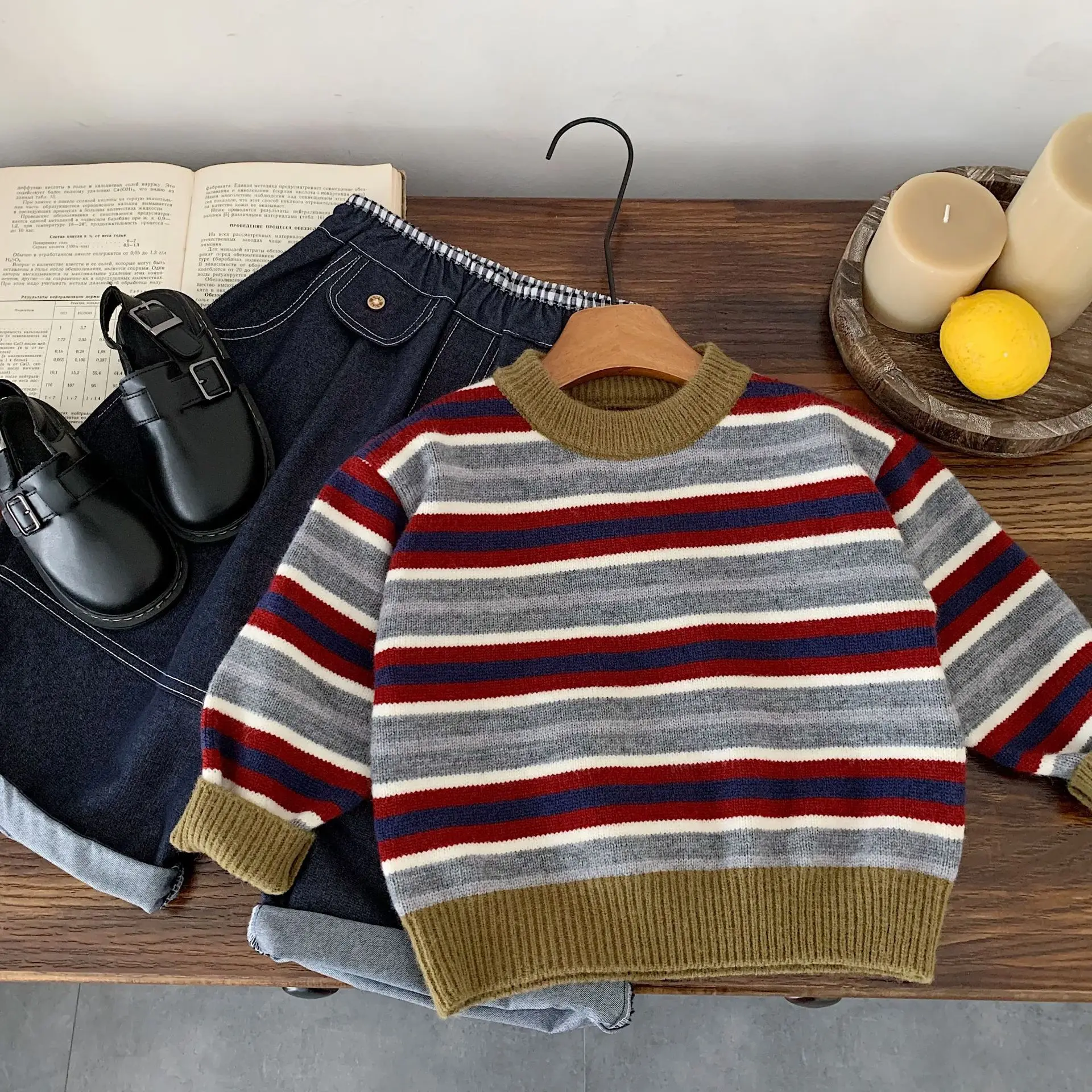 Children's sweater 2025 autumn new boys pullover crew neck knitted sweater versatile children's foreign style bottoming shirt