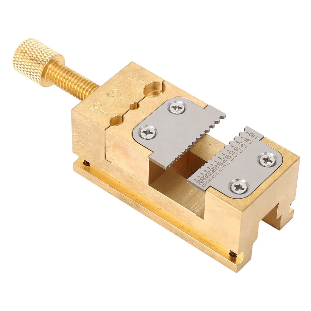 

Copper Construction Watch Repair Vise Clamp 0.2-1.5mm Hole Diameter Home Tool Pointer Tube Clamp Gold Color Compact Holder