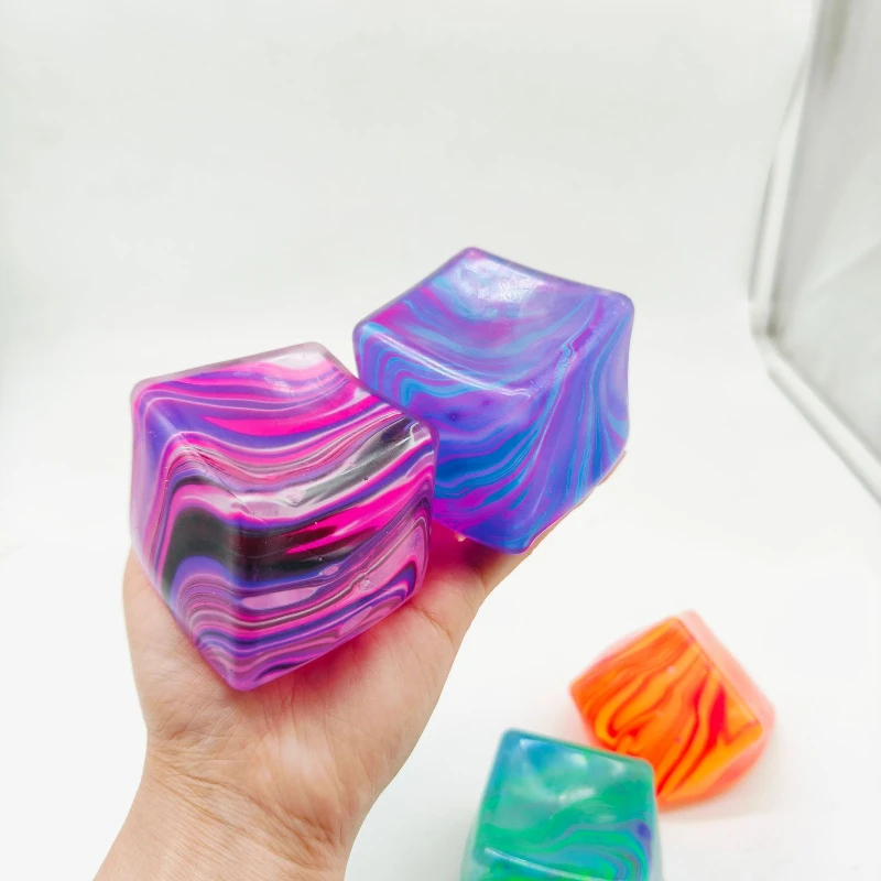 Cubo di ghiaccio ondulato Maltosio Giocattolo di decompressione Cubo di ghiaccio Cubo di ghiaccio Strumento antistress per adulti per bambini Sollievo dallo stress Giocattolo da spremere Hobby
