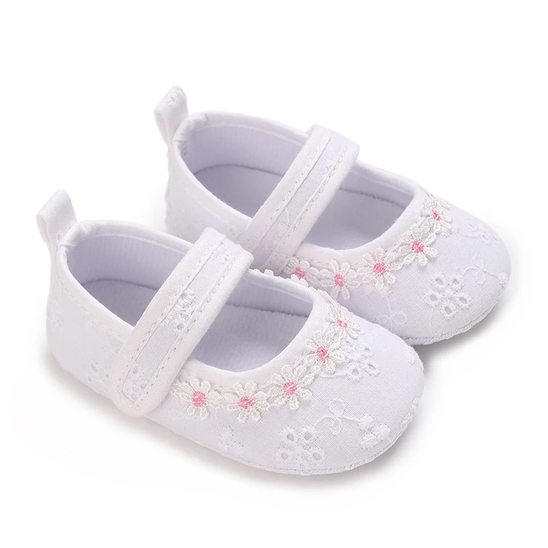 0-18M baby girl shoes retro spring and autumn toddler baby cotton cute flower embroidery shoes baby soft sole toddler shoes