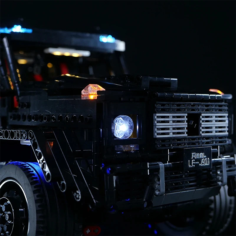 مجموعة إضاءة LED RC DIY لمجموعة مكعبات بناء سيارات الدفع الرباعي الكبيرة 6 × 6 LEGO J901 (ضوء LED فقط، بدون نموذج كتل)