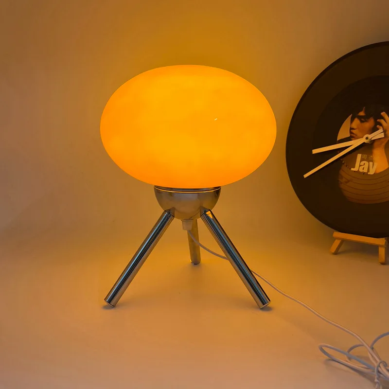 

USB Modern Decorative Desk Lamp Bedroom Bedside Study Modern Simple Interior Decorative LampS