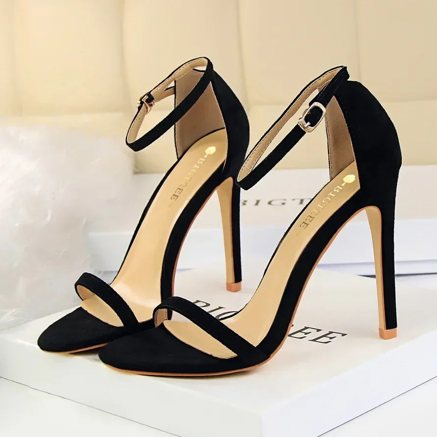 126-9-Black-11cm