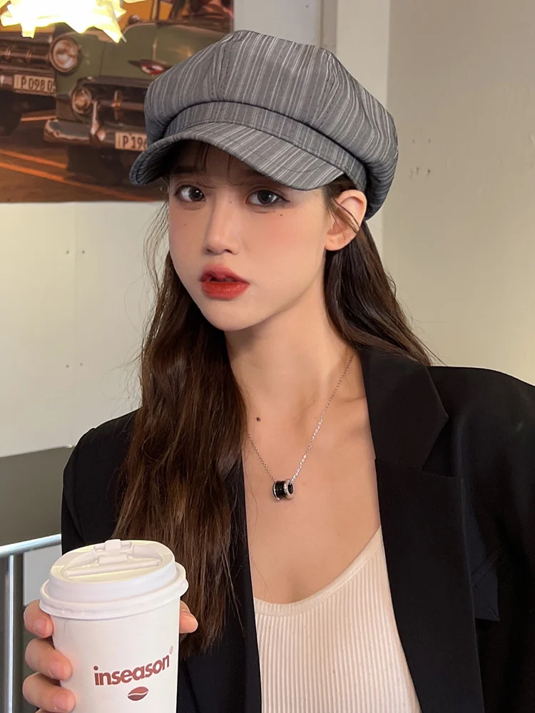 2022 New Best-selling Niche Peaked Caps Summer Popular Ladies Fashion Octagonal Hats Spring and Autumn Outdoor Outing Check Hats