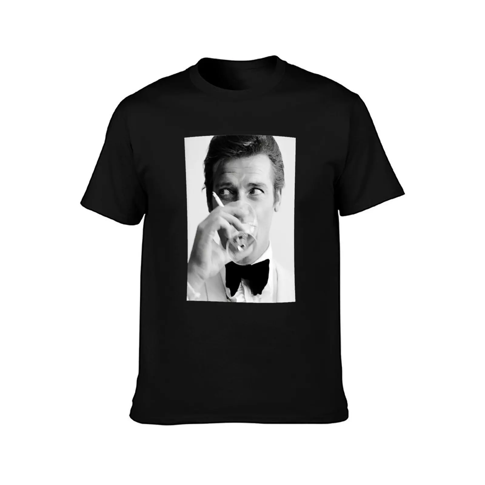 Roger Moore with Martini T-Shirt Summer Casual Cotton Tee Oversized Streetwear Tops Vintage Graphic Print Unisex Men Women