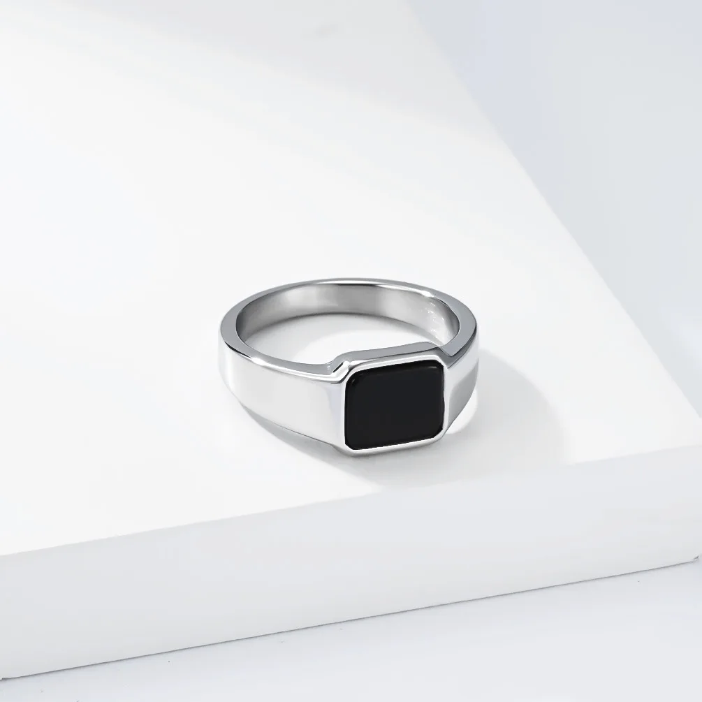 Luxuriöser geometrischer Ring mit schwarzem Edelstein im minimalistischen Stil aus Titanstahl für Damen, trendiger Schmuck, Weihnachtsgeschenk – Detail 5