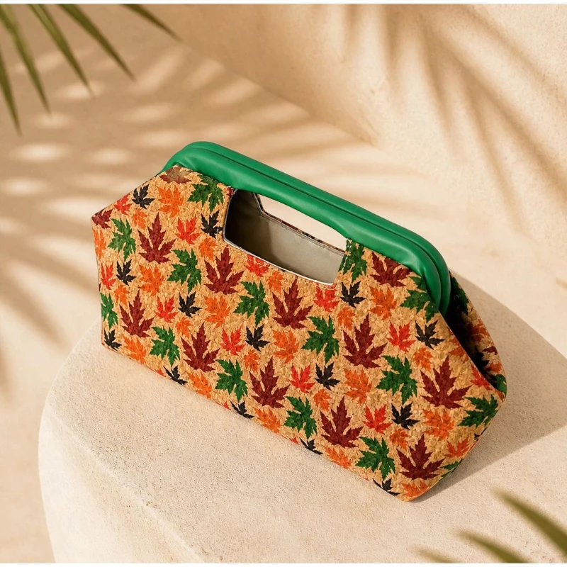 Handtasche mit Obergriff, Clutch aus gewebtem Stroh, Hobo-Tasche in Ahornblatt-Farbblock-Design, Damen-Sommermode-Abendtasche mit Farbkontrast – Detail 20