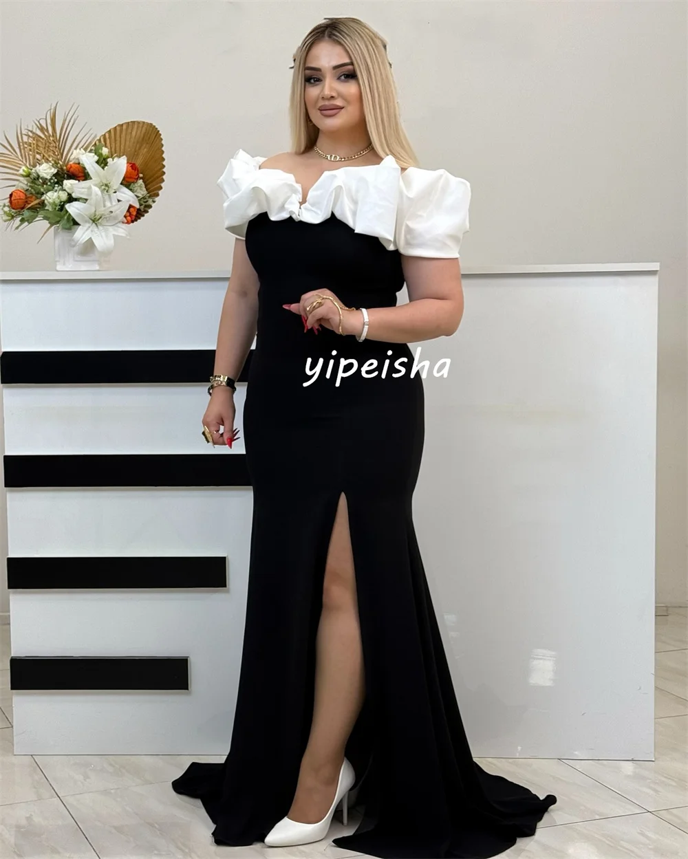 Customized Modern Style Sizes Available Pleat Ruched Draped Mermaid Off-the-shoulder Long Dresses Bespoke Occasion Dresses Sexy