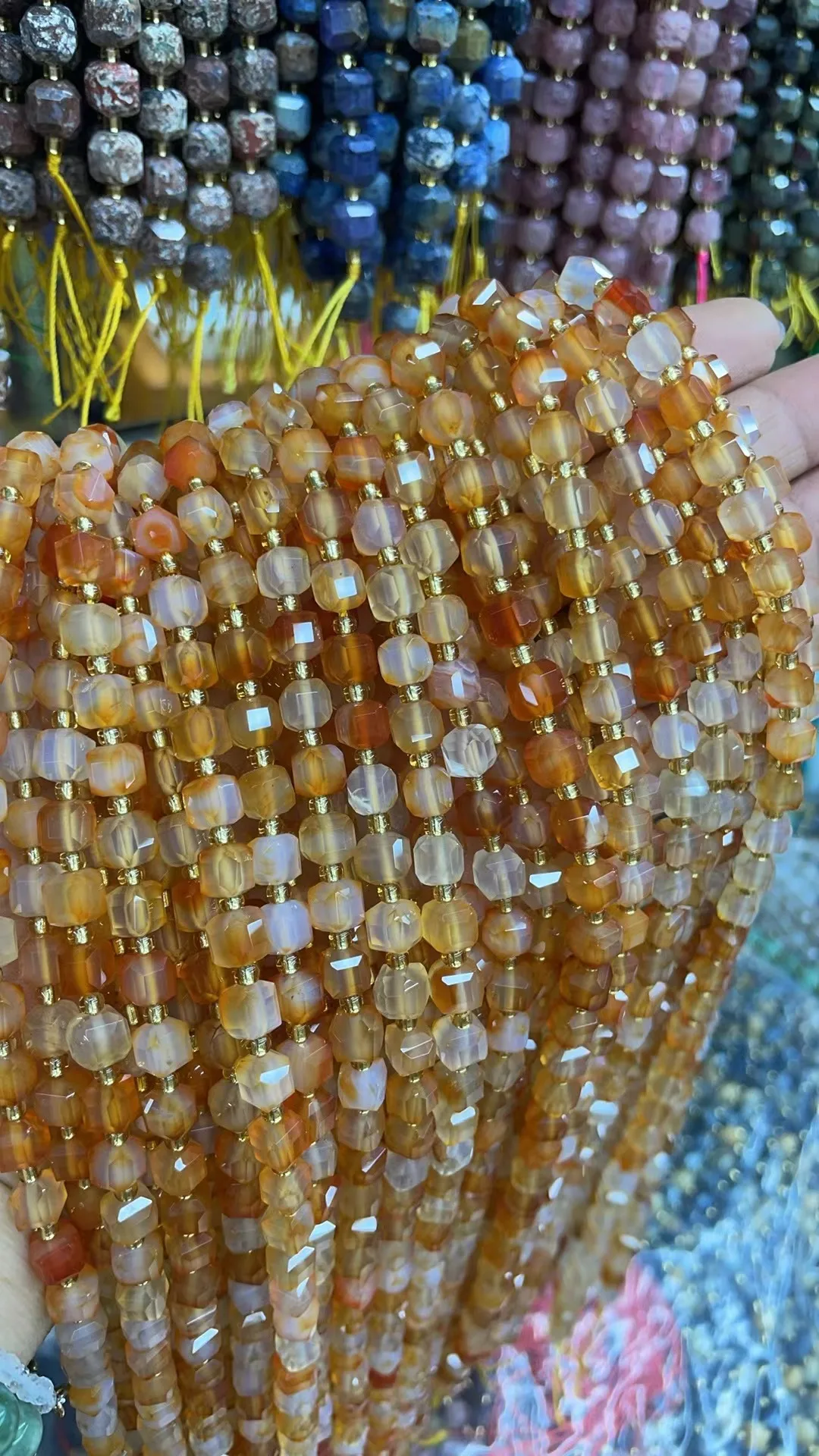 

Natural Safflower Agate Fang Sugar Cut Face 6x6mm Length Dagree 39 Probably 6mm 43 Grain 8mm 37Grain