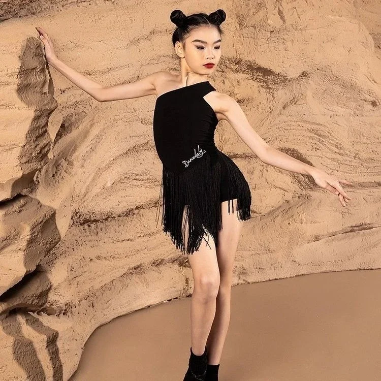 

Детское профессиональное латинское платье для девочек, танцевальная одежда с наклонным воротником и кисточками, костюм для латинских танцев с открытой спиной, тренировочный костюм для выступлений